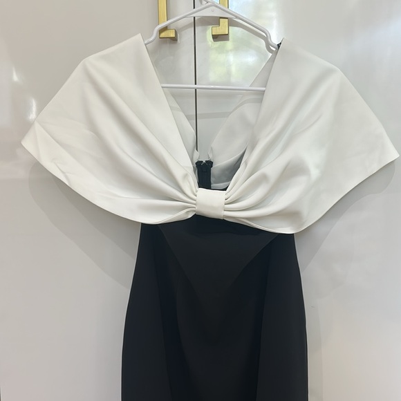 Sonya moda Belluno off the shoulder column bow dress XL NWOT - Picture 4 of 9